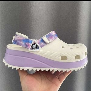Crocs Classic Bae Hiker peace  Women choose 2 size up than your normal size